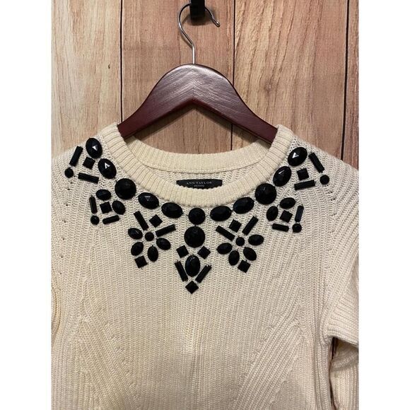 Ann Taylor Small/Petite Crew Neck Sweater NWT Cream Black Embellished Elegant - Picture 6 of 11